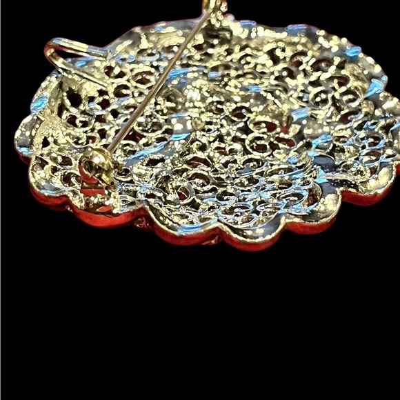 Vintage oversized intricate floral cluster brooch/ pendant - Picture 4 of 6